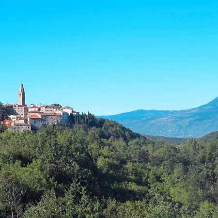 Vlastelini By Interhome