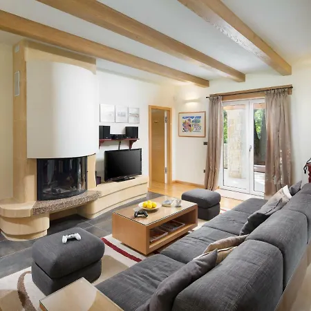 Vlastelini By Interhome Villa Krapan