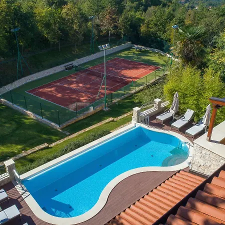 Vlastelini By Interhome *