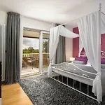 Vlastelini By Interhome * Krapan