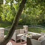 Vlastelini By Interhome Krapan