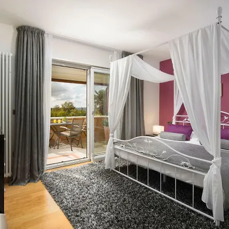 Vlastelini By Interhome * Krapan
