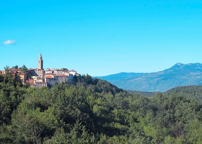 Vlastelini By Interhome