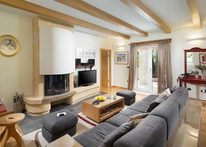 Vlastelini By Interhome Vila Krapan