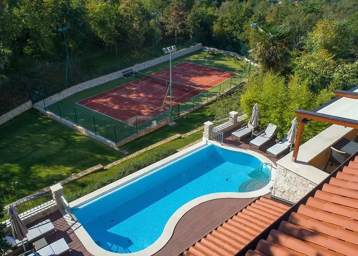 Vlastelini By Interhome *