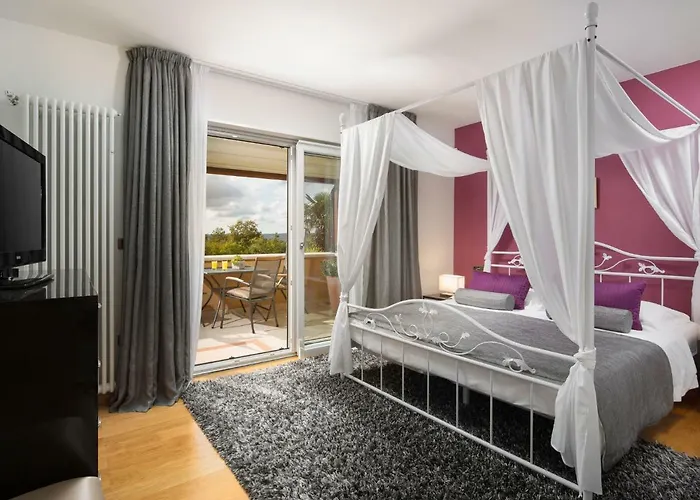 Vlastelini By Interhome * Krapan