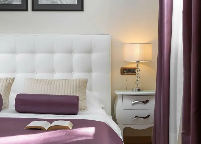 Vlastelini By Interhome Krapan