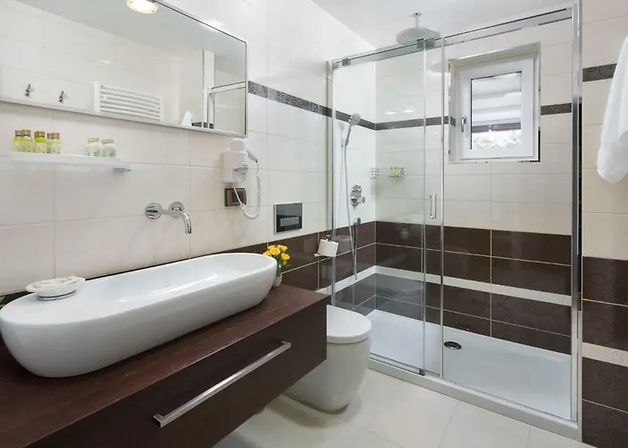 Vlastelini By Interhome * Krapan